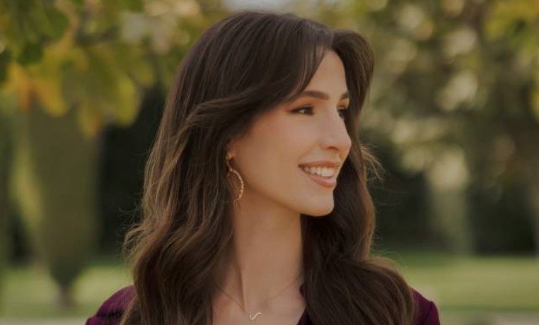Princess Rajwa Jordan’s Elegant Royal Icon
